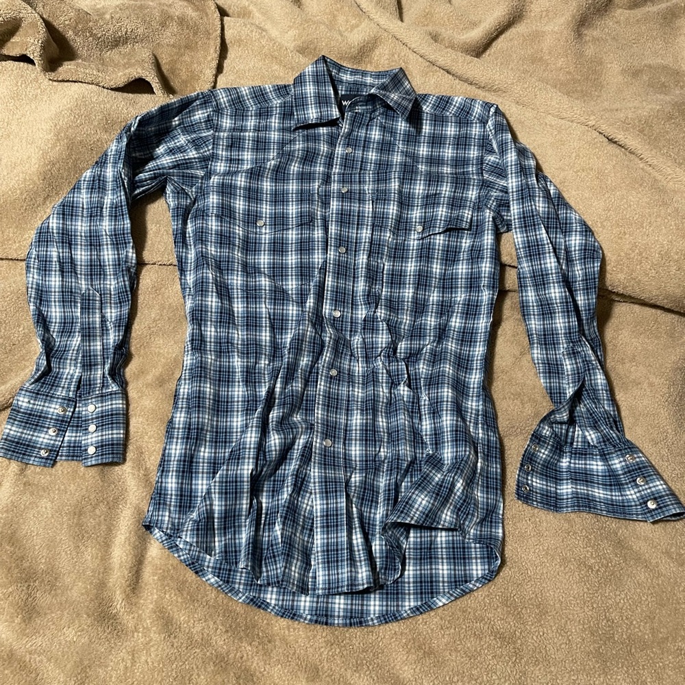 Wrangler Navy and White Plaid Button Down Shirt